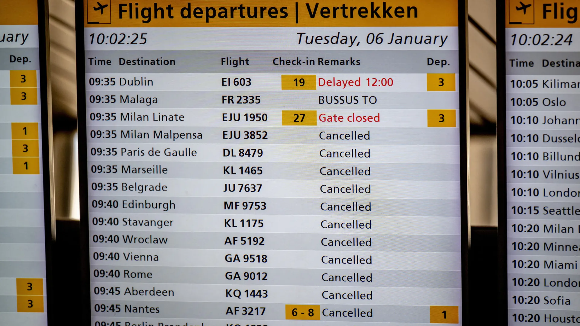 
                    Voos cancelados nos aeroportos de Amesterdão, Paris e Bruxelas
                