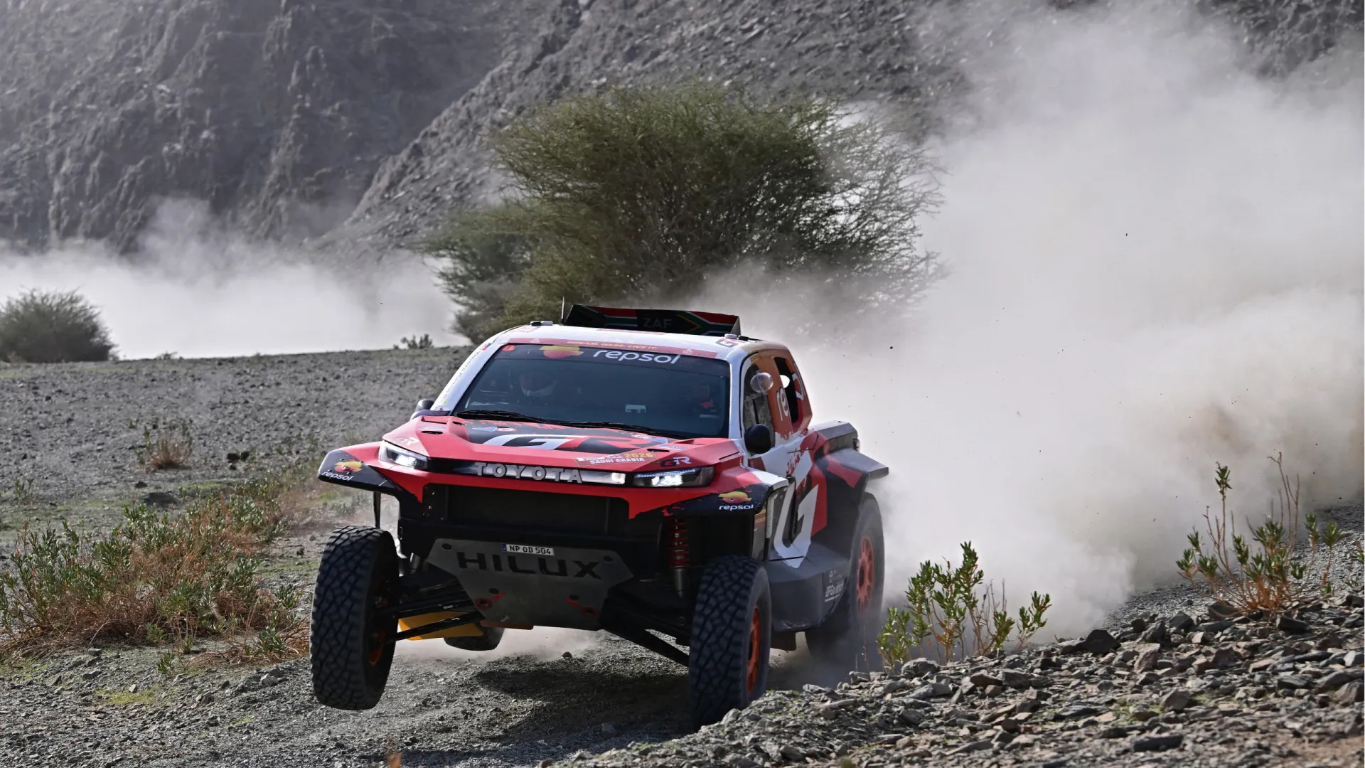 
                    Dakar. Lategan dominou etapa 4 e é o novo líder. Lusos perdem tempo
                