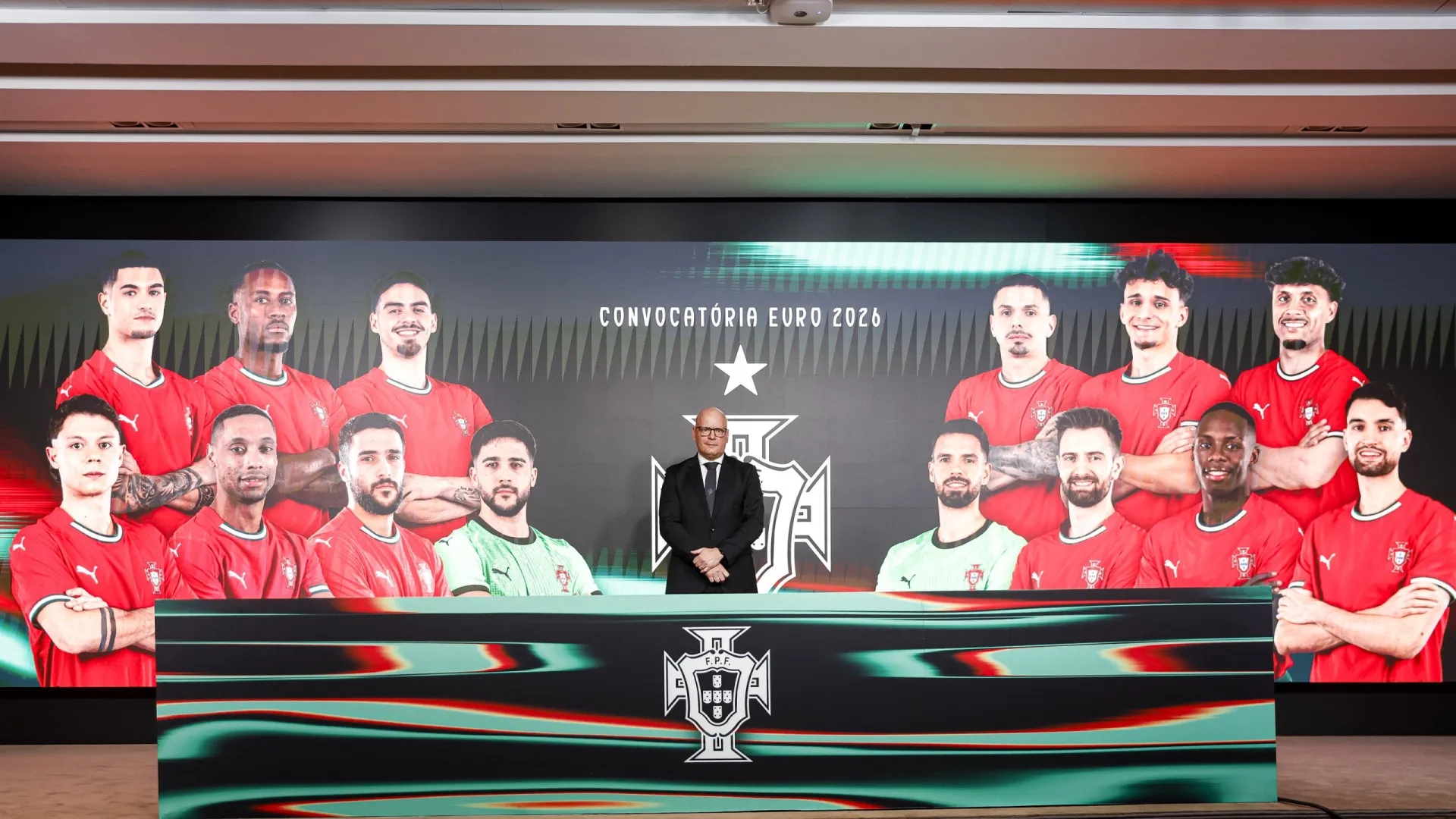 
                    João Matos e Zicky Té de fora. Estes são os 14 convocados para o Europeu
                