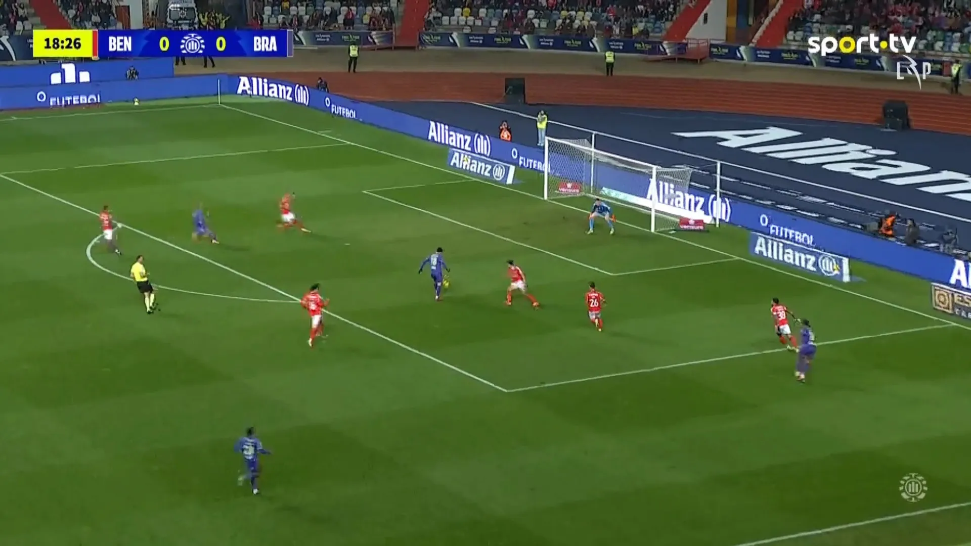 
                    Zalazar desenhou o primeiro golo do Benfica-Sporting de Braga
                