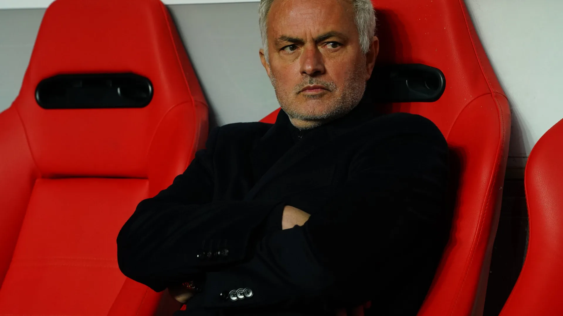 
                    Mourinho sem papas na língua após derrota do Benfica: 