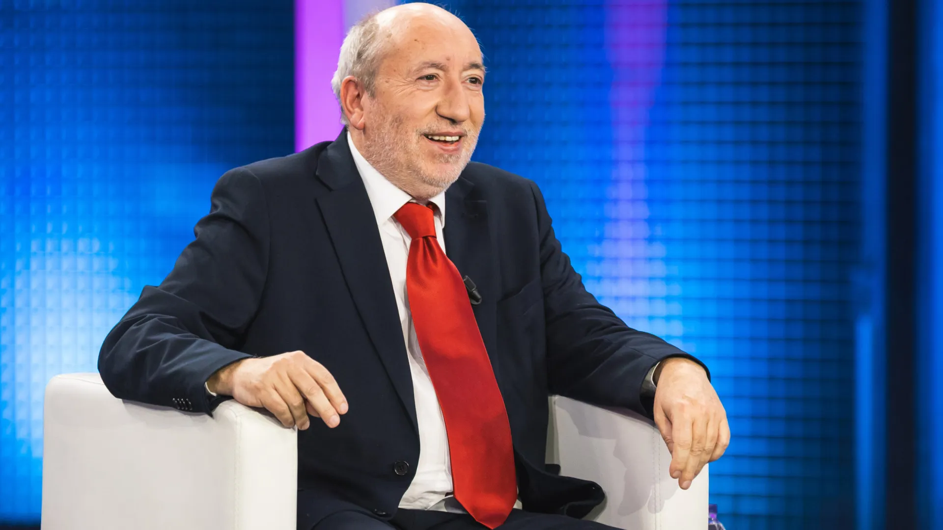 
                    António Filipe diz que campanha tem vindo a crescer e recusa ziguezagues
                