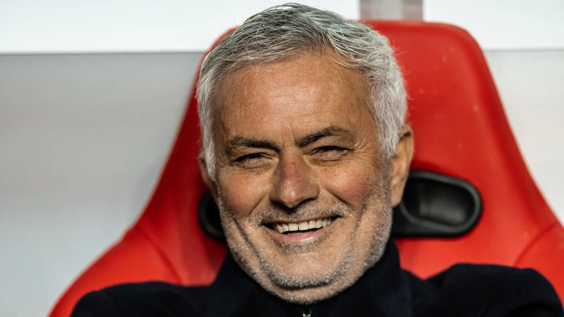 
                    De Portugal ao Real Madrid. Futuro de Mourinho vira 'tabu' no Benfica
                