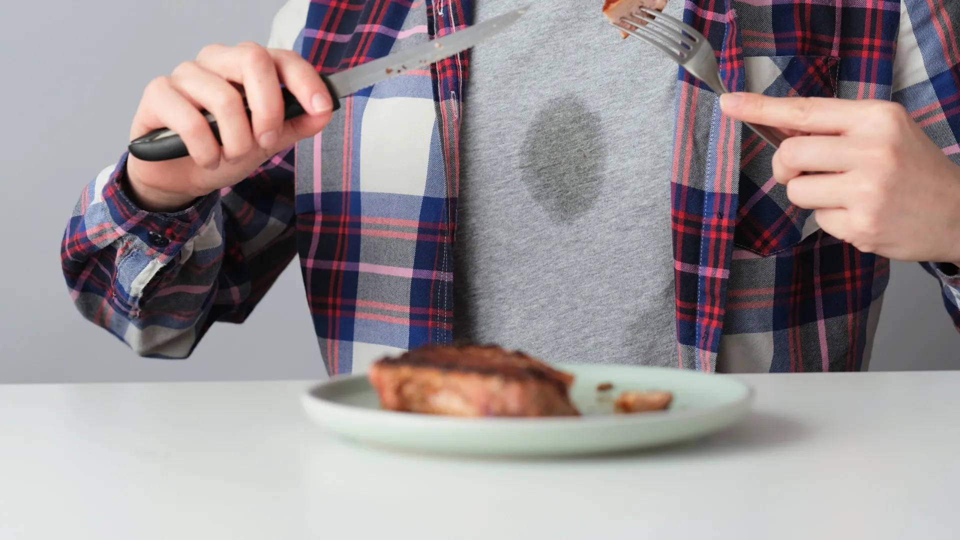 
                    Nódoas de óleo. Eis a solução para remover (mesmo as mais persistentes)!
                