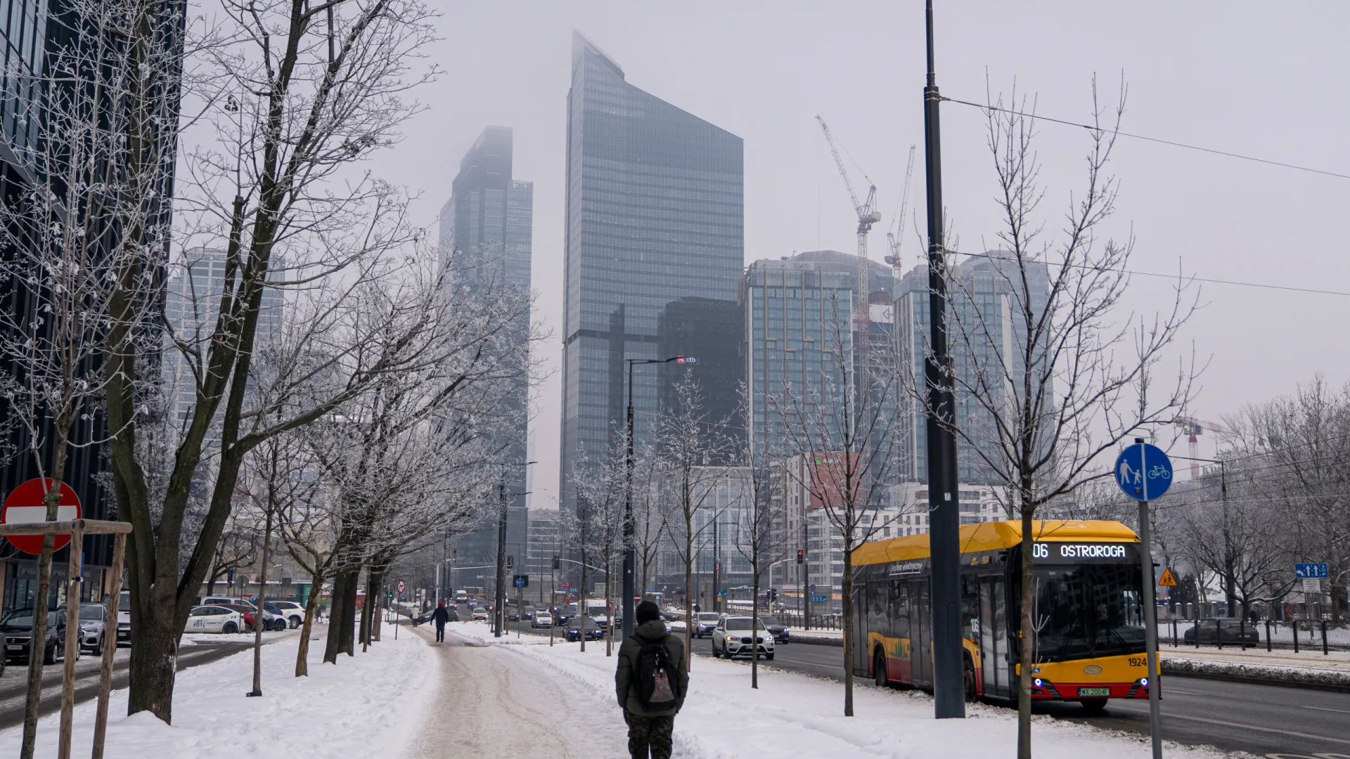 
                    Frio intenso na Europa faz mais de 20 mortos e suspende transportes
                