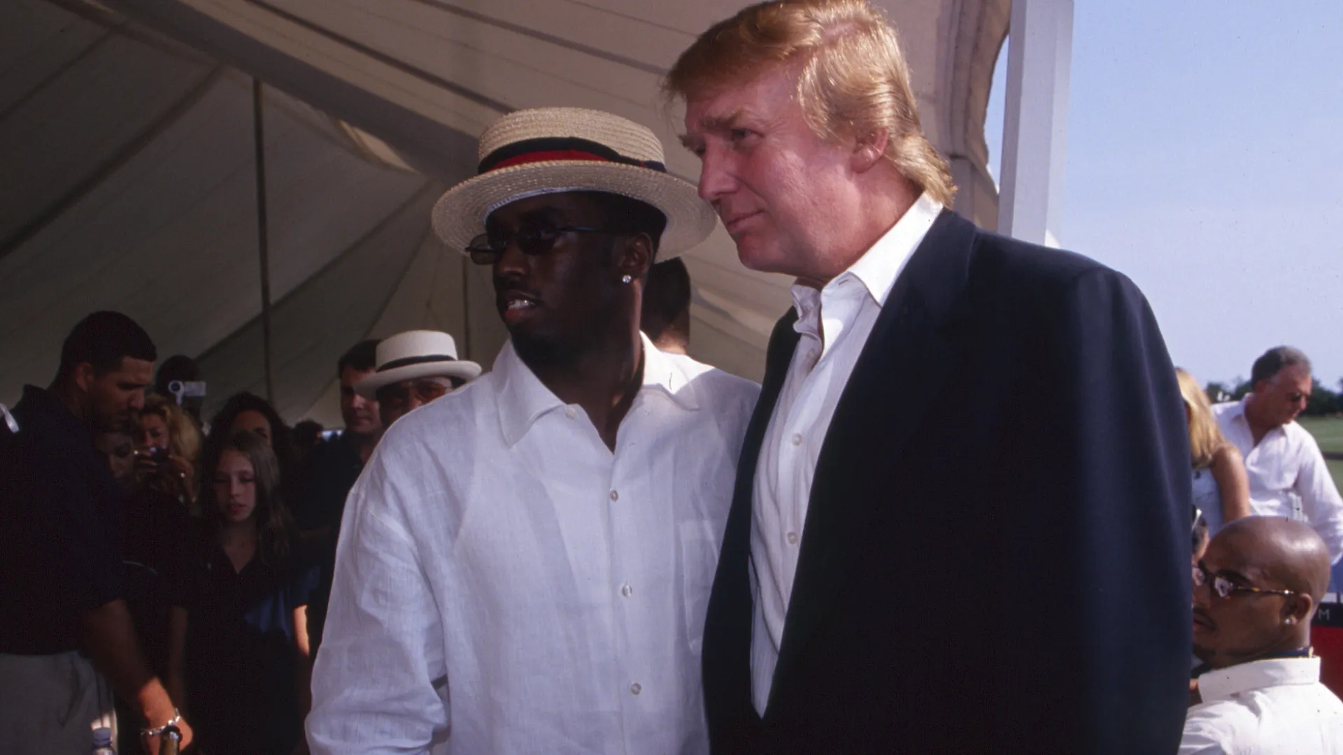 
                    Diddy pediu perdão a Trump, mas críticas tramaram-no: 