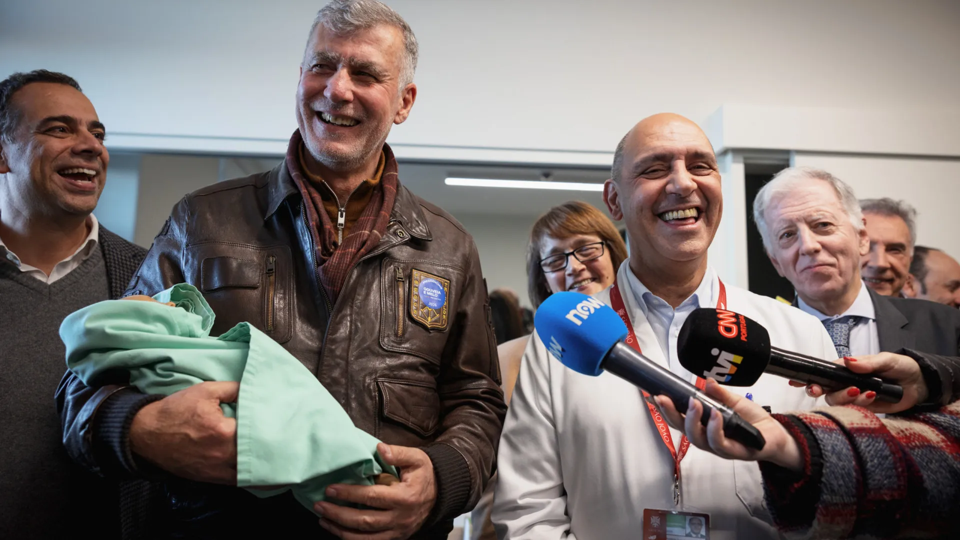 
                    Gouveia e Melo acusa adversários de não terem 