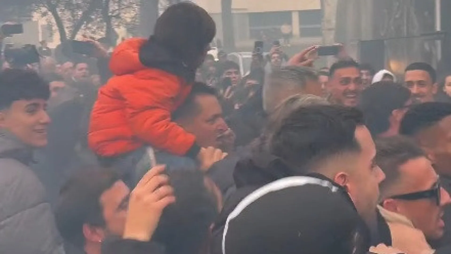 
                    De arrepiar. Comitiva do Vitória SC 'engolida' na partida para Leiria
                