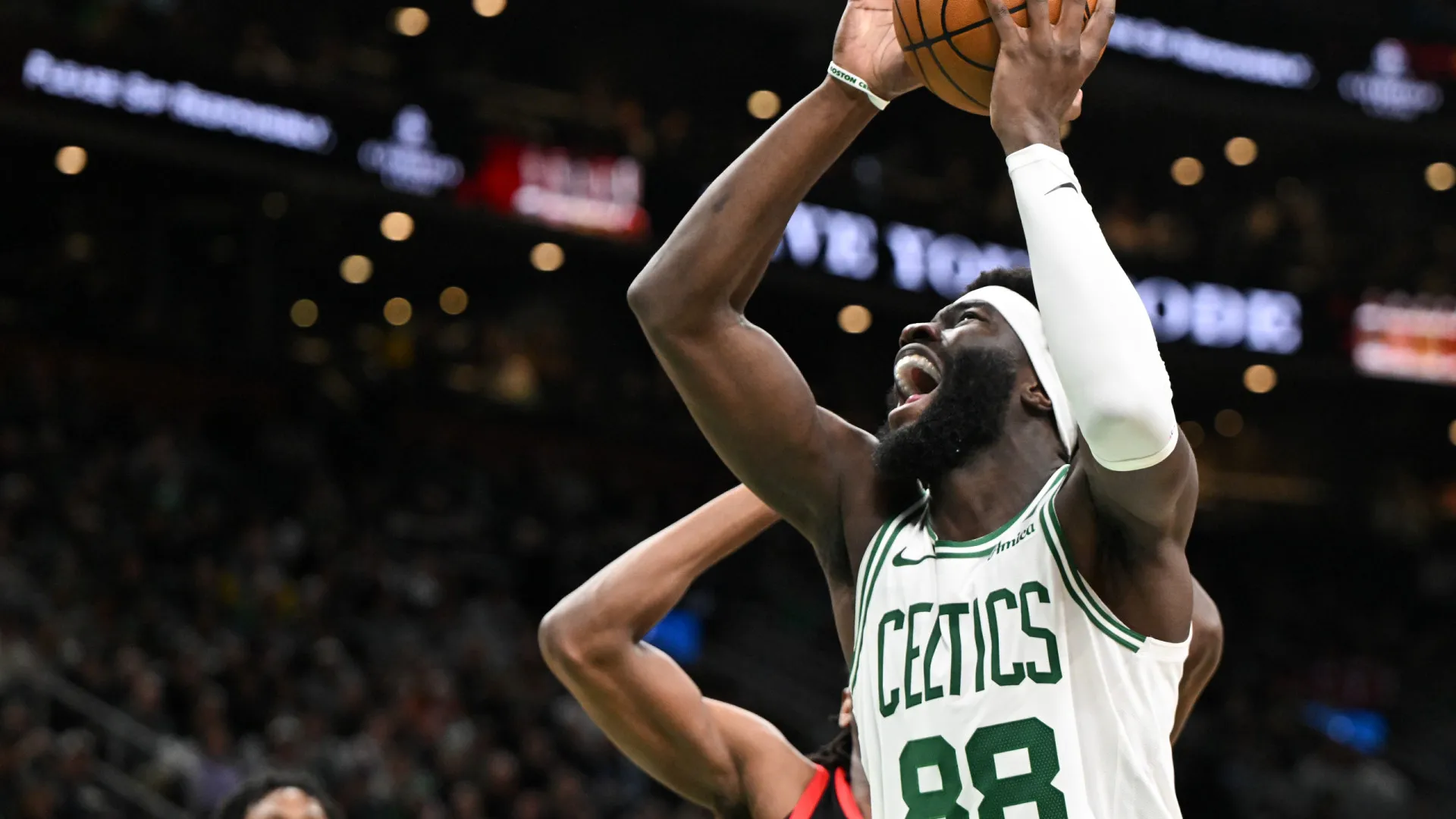 
                    Neemias Queta responde com números a 'ameaça' nos Bostons Celtics
                