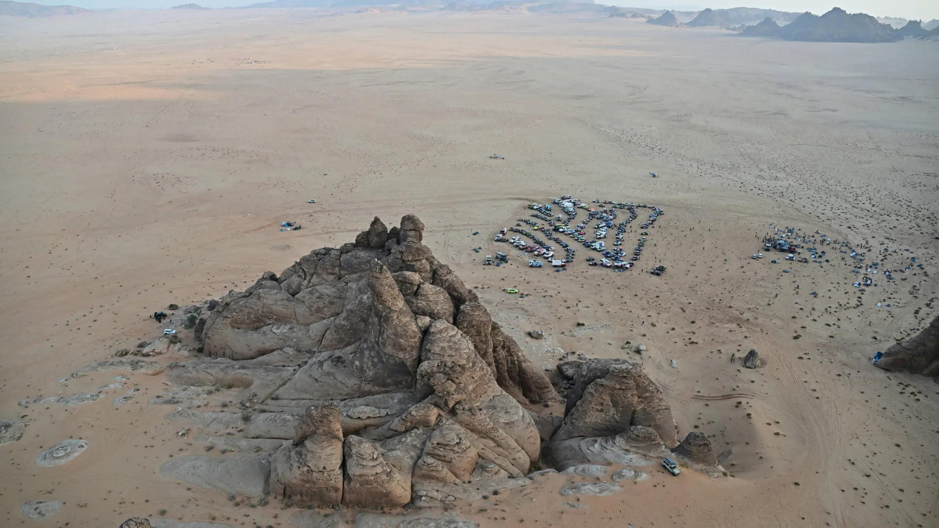 
                    Dakar2026: Bruno Martins tem sido o 'anjo da guarda' dos portugueses
                