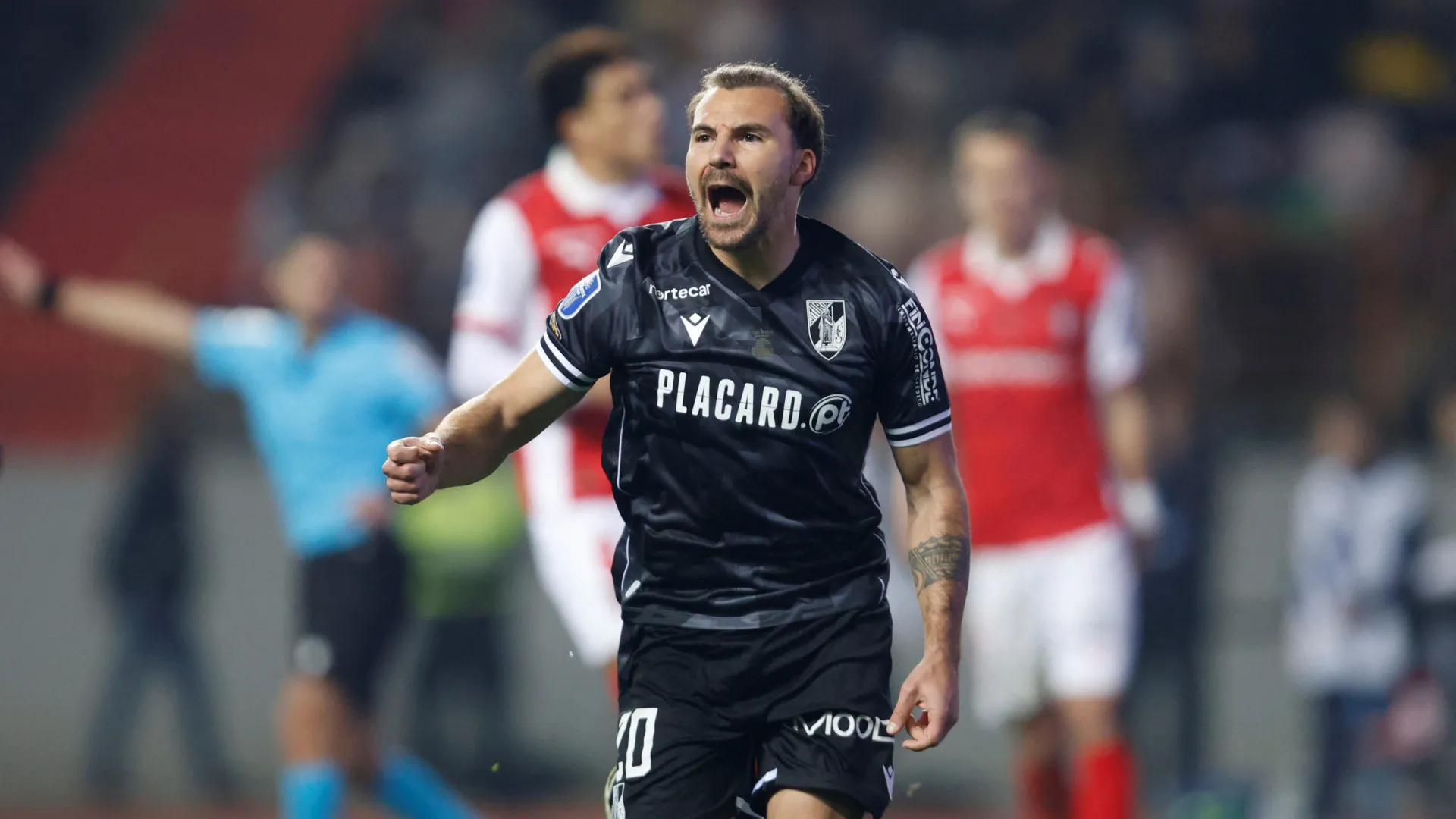 
                    [1-1] Vitória SC-Sp. Braga: Samu Silva não perdoa de penálti
                