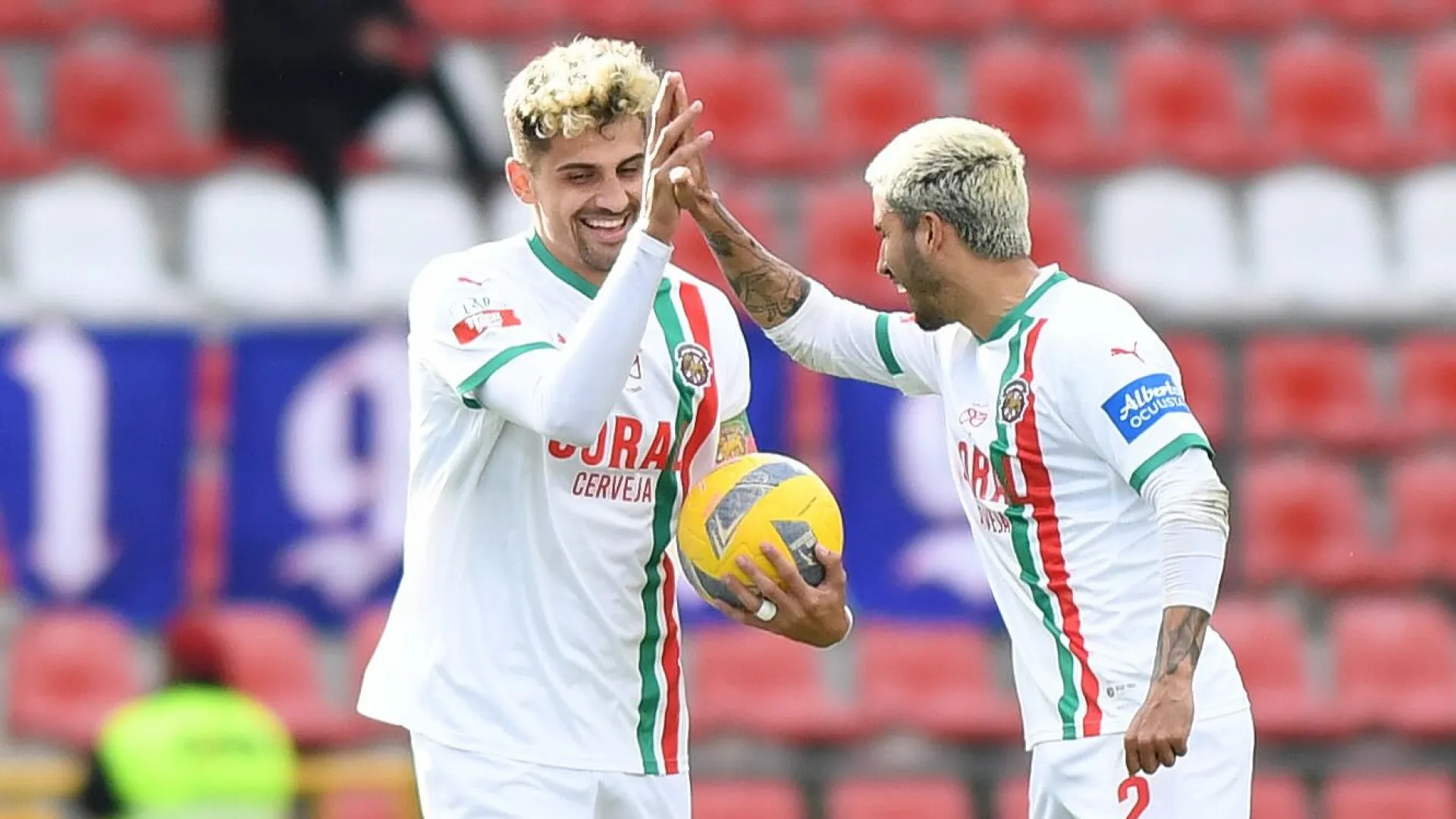 
                    Líder Marítimo vence em Chaves com reviravolta selada nos descontos
                