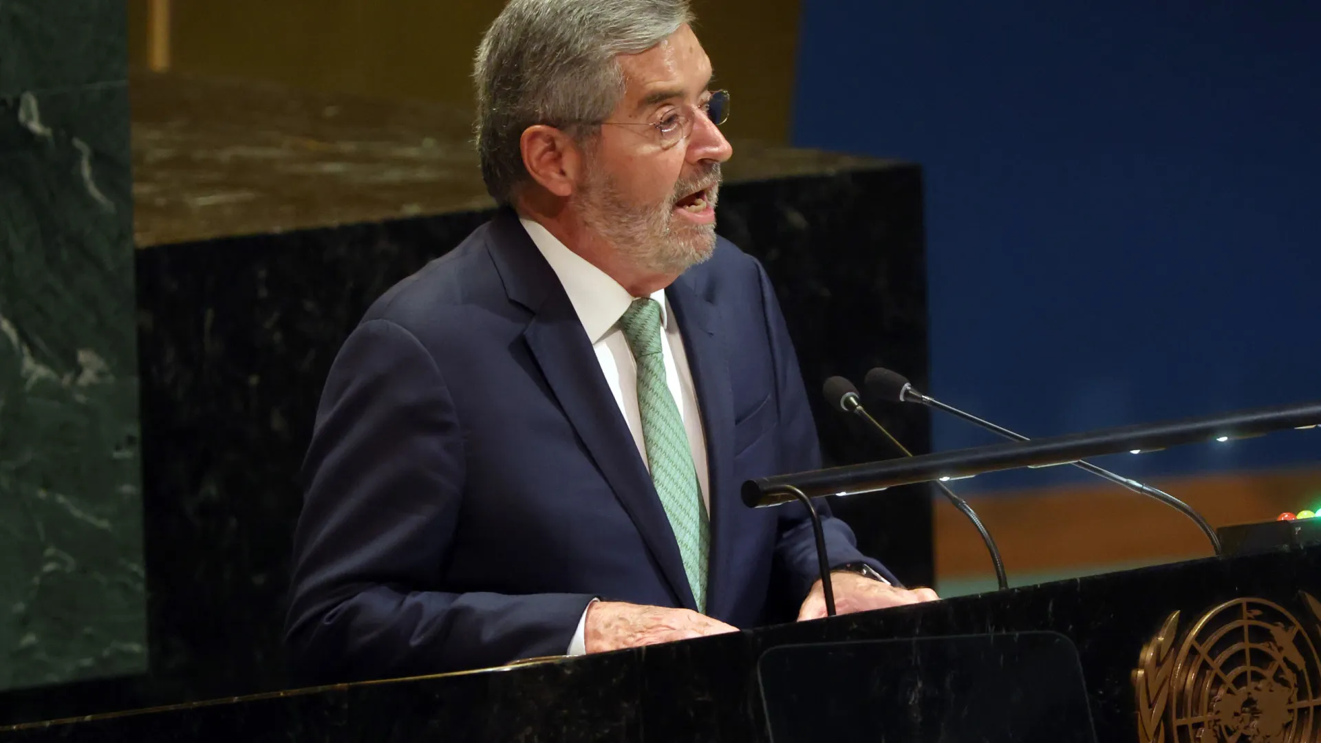 
                    Chefe da diplomacia pediu aos EUA 