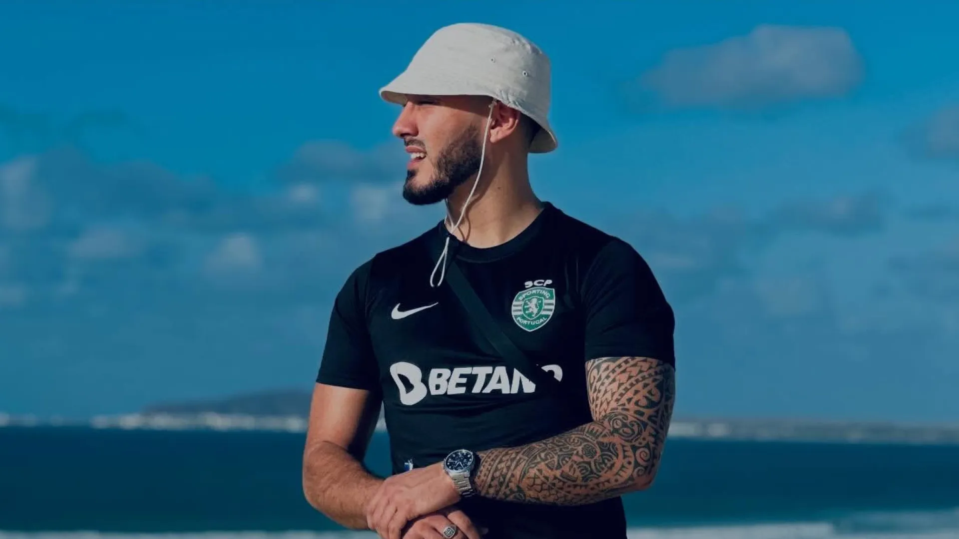 
                    Afonso Leitão responde a críticas por não ter estado no funeral de Maycon
                