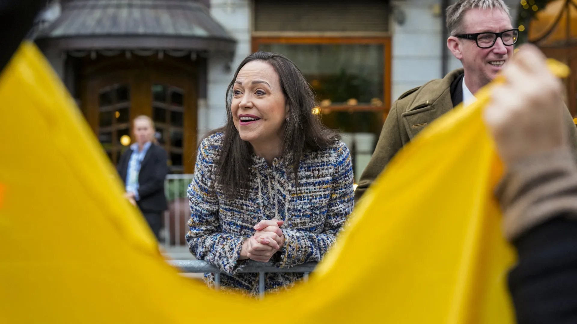 
                    Corina Machado reúne-se com filho do Xá para debater futuro de países
                