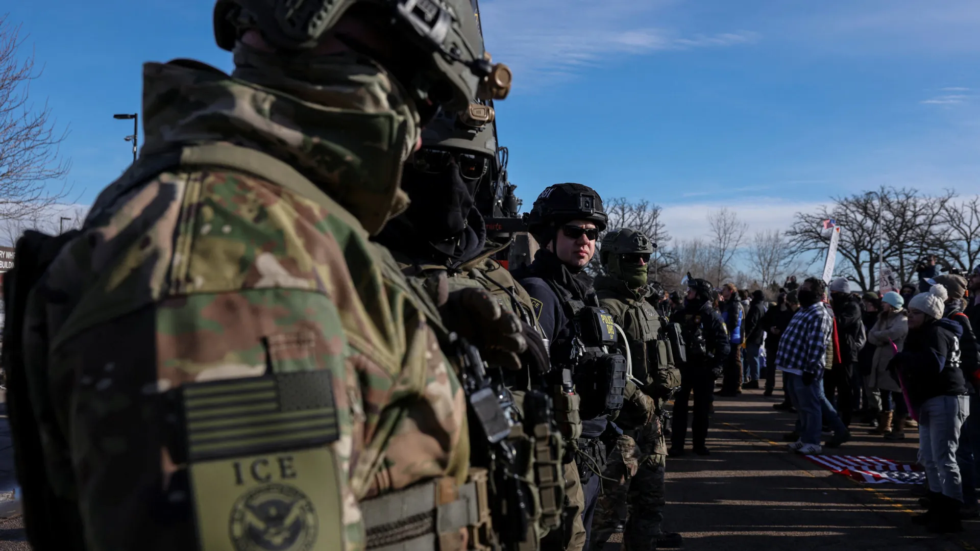 
                    O que é o ICE? Quais os seus poderes nos Estados Unidos? Entenda
                