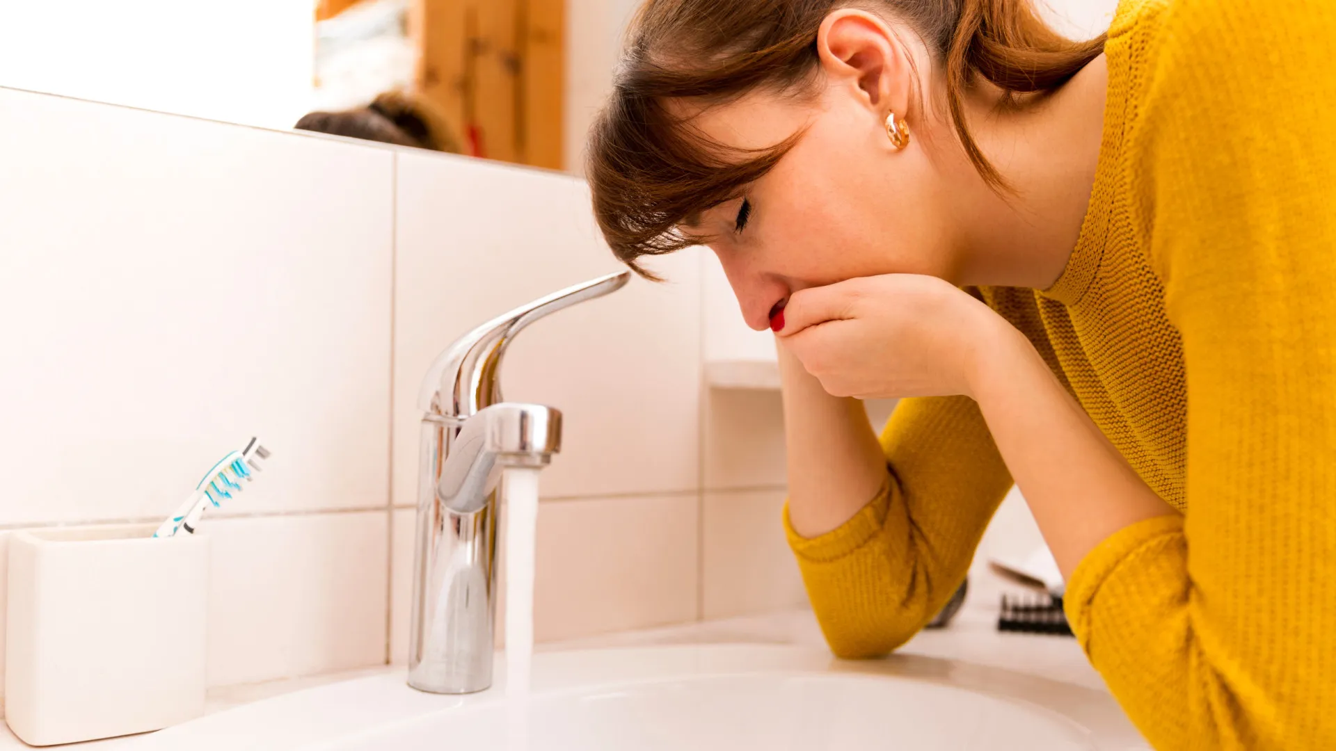 
                    Hepatite tóxica? Quando a medicação passa a controlar os órgãos
                