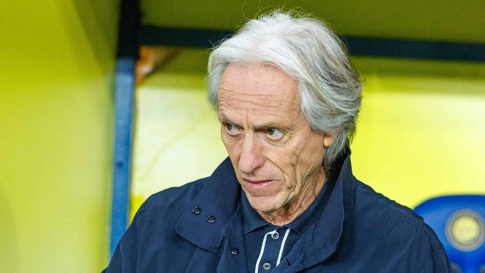 
                    Jorge Jesus arrasa a arbitragem após derrota no dérbi: 