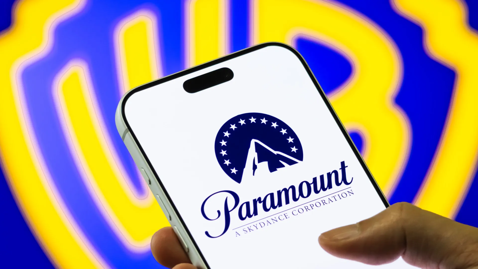 
                    Novamente rejeitada pela Warner Bros, Paramount avança para os tribunais
                