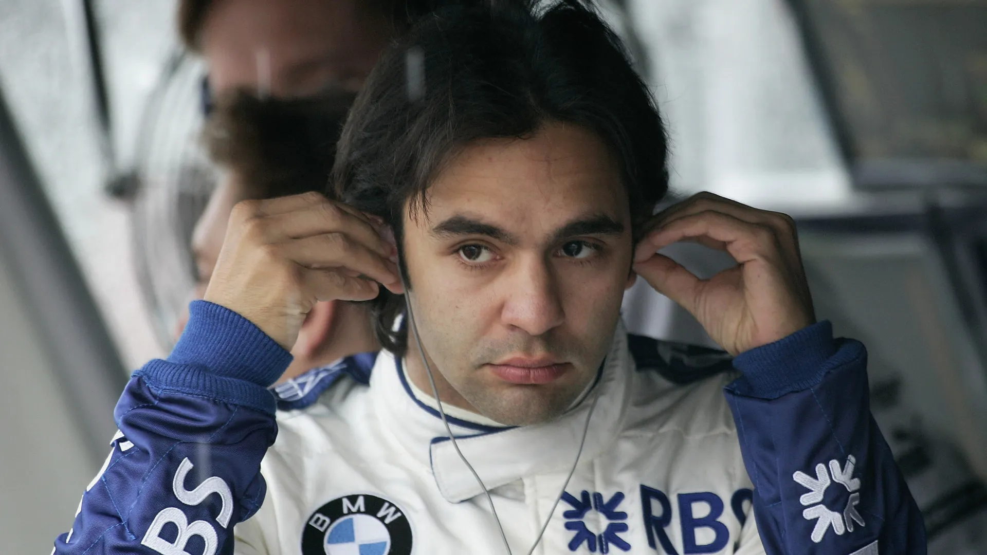 
                    Ex-piloto de Fórmula 1 brasileiro detido nos EUA por suspeita de agressão
                