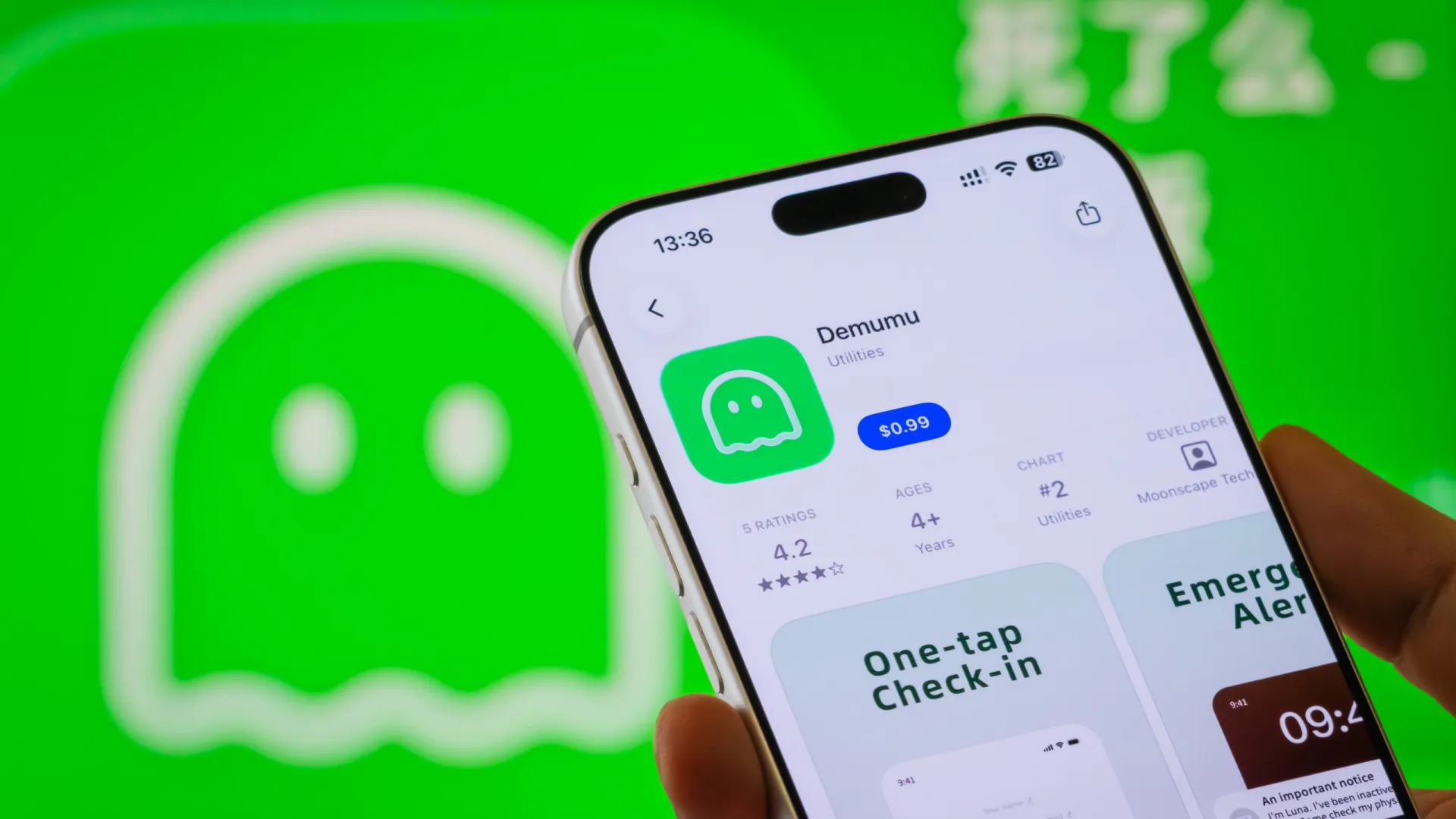 
                    Há uma app (sinistra) entre as mais populares da loja da Apple
                