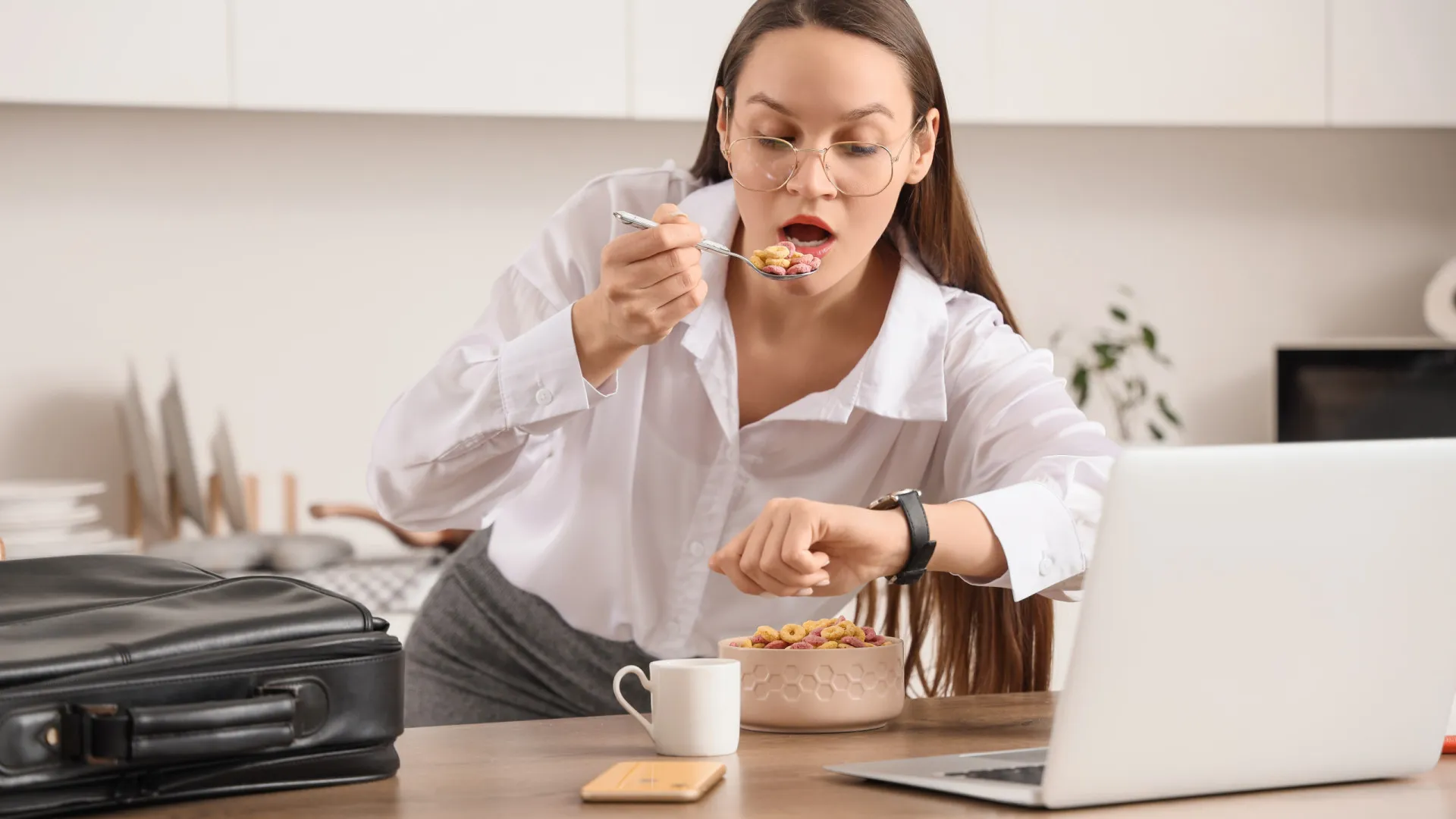 
                    O erro matinal que o deixa com desejos de açúcar ao longo de todo o dia
                