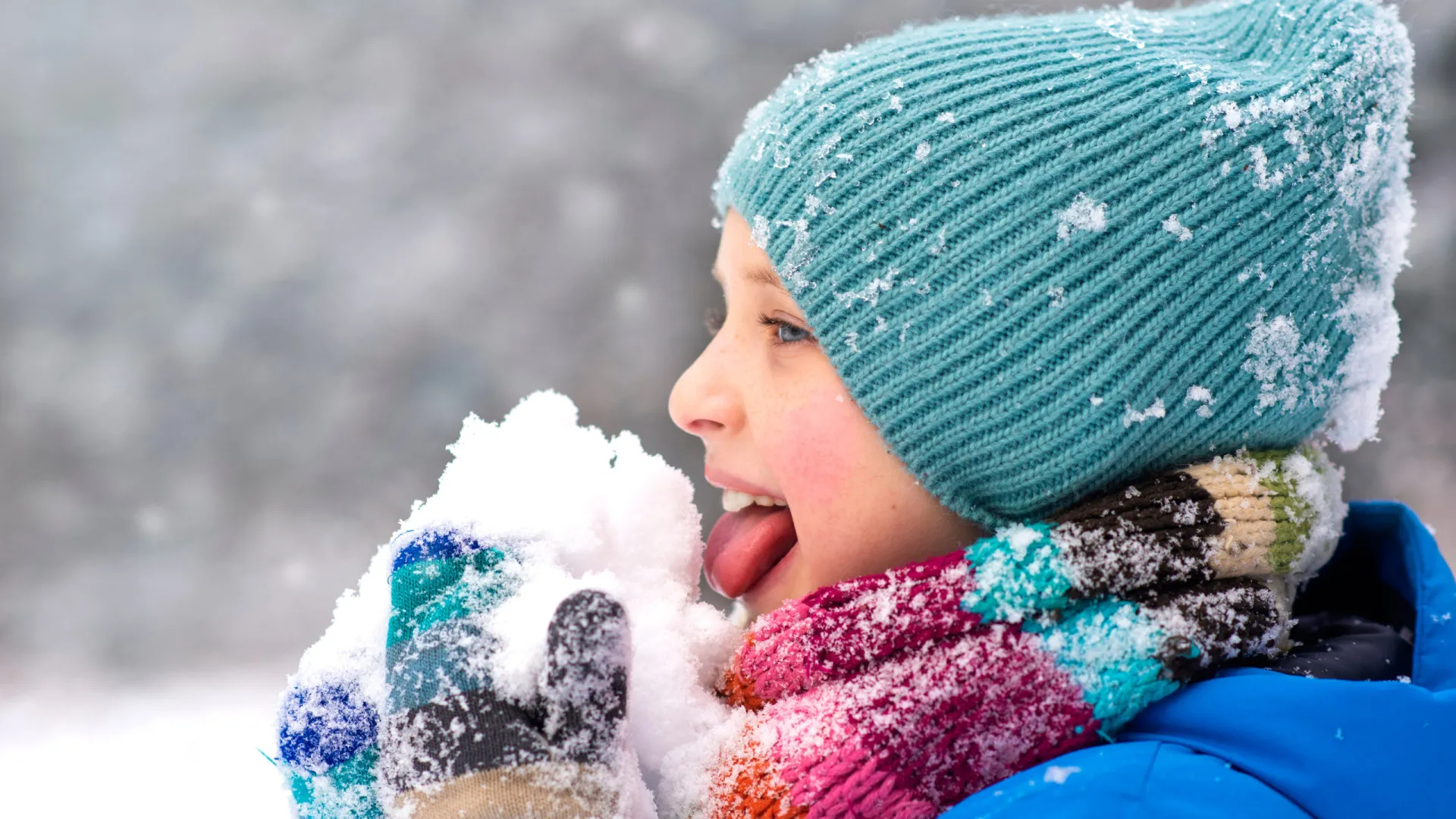 
                    Será que é boa ideia comer neve? Médico esclarece
                