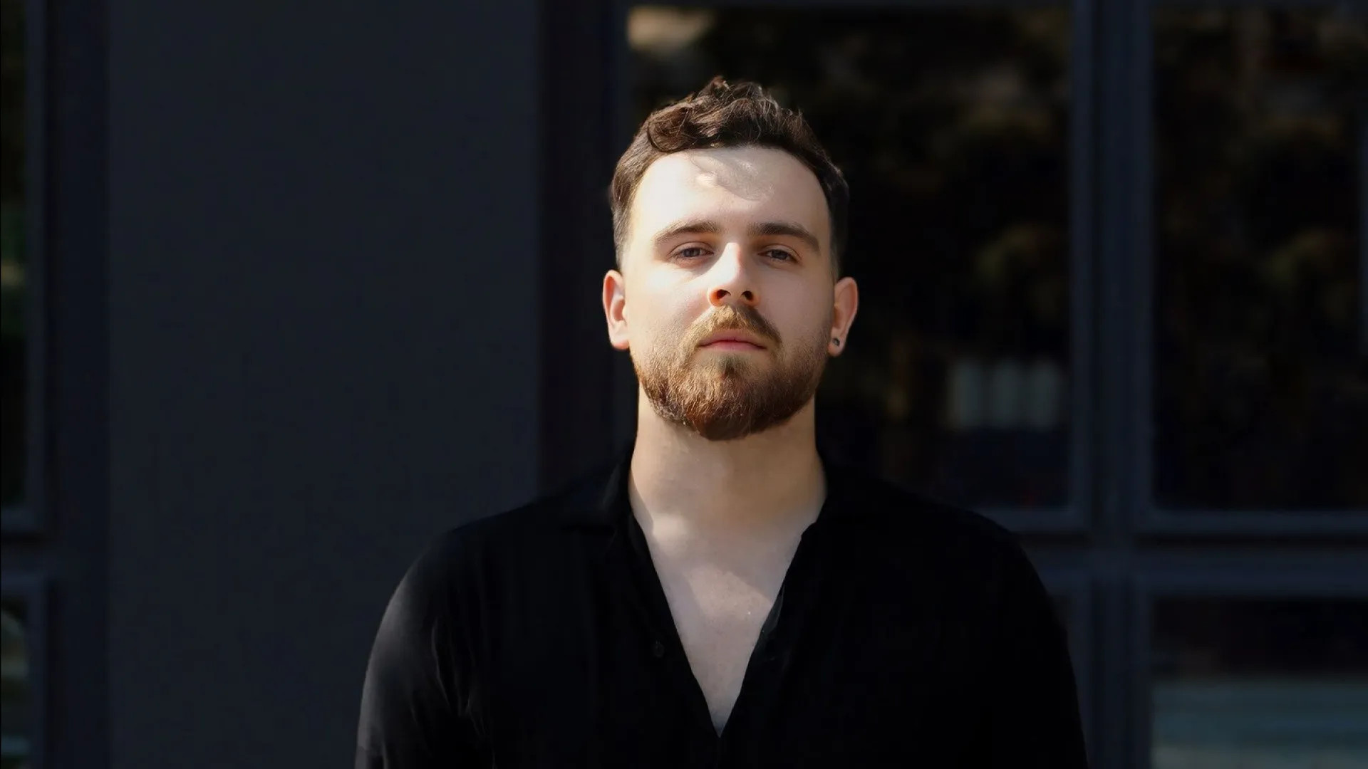 
                    Jovem iraniano condenado à pena de morte libertado sob fiança 
                