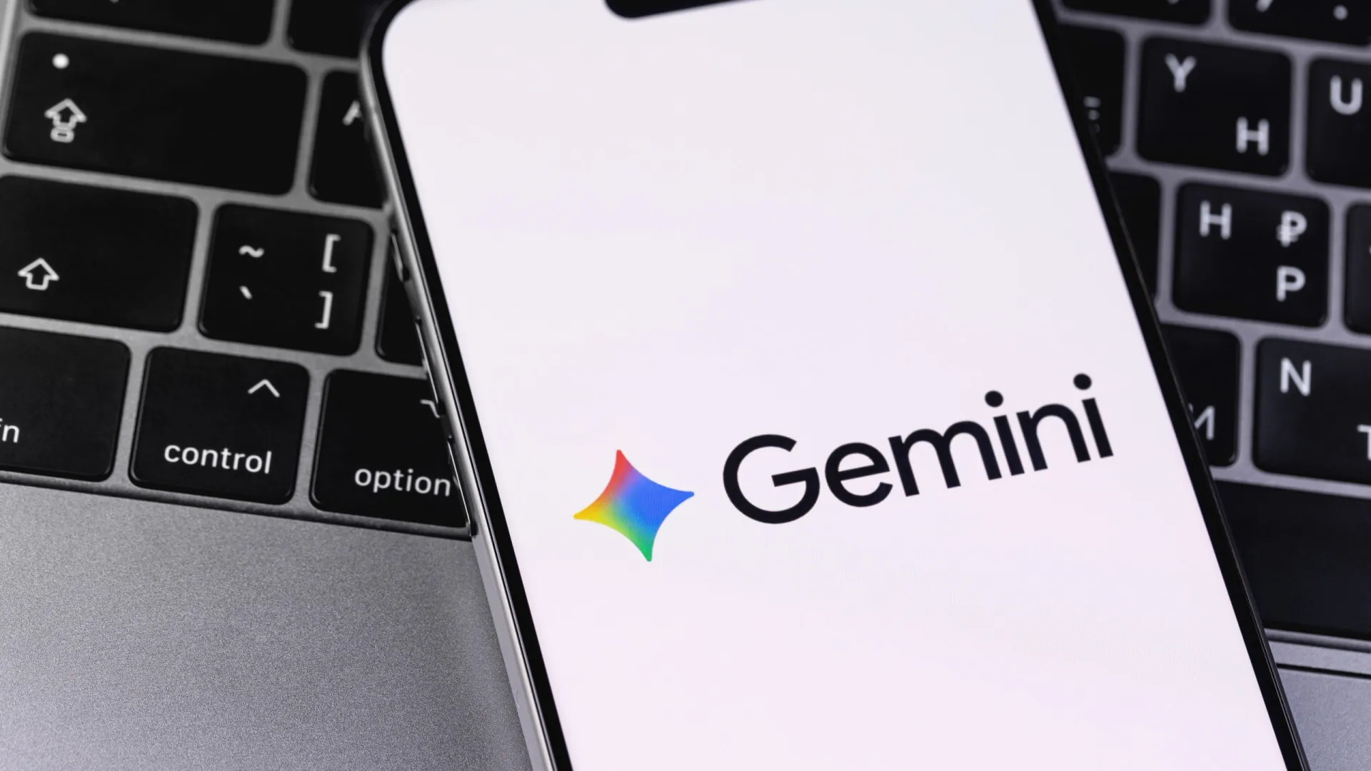 
                    Google lança versão beta da Inteligência Pessoal para o Gemini
                