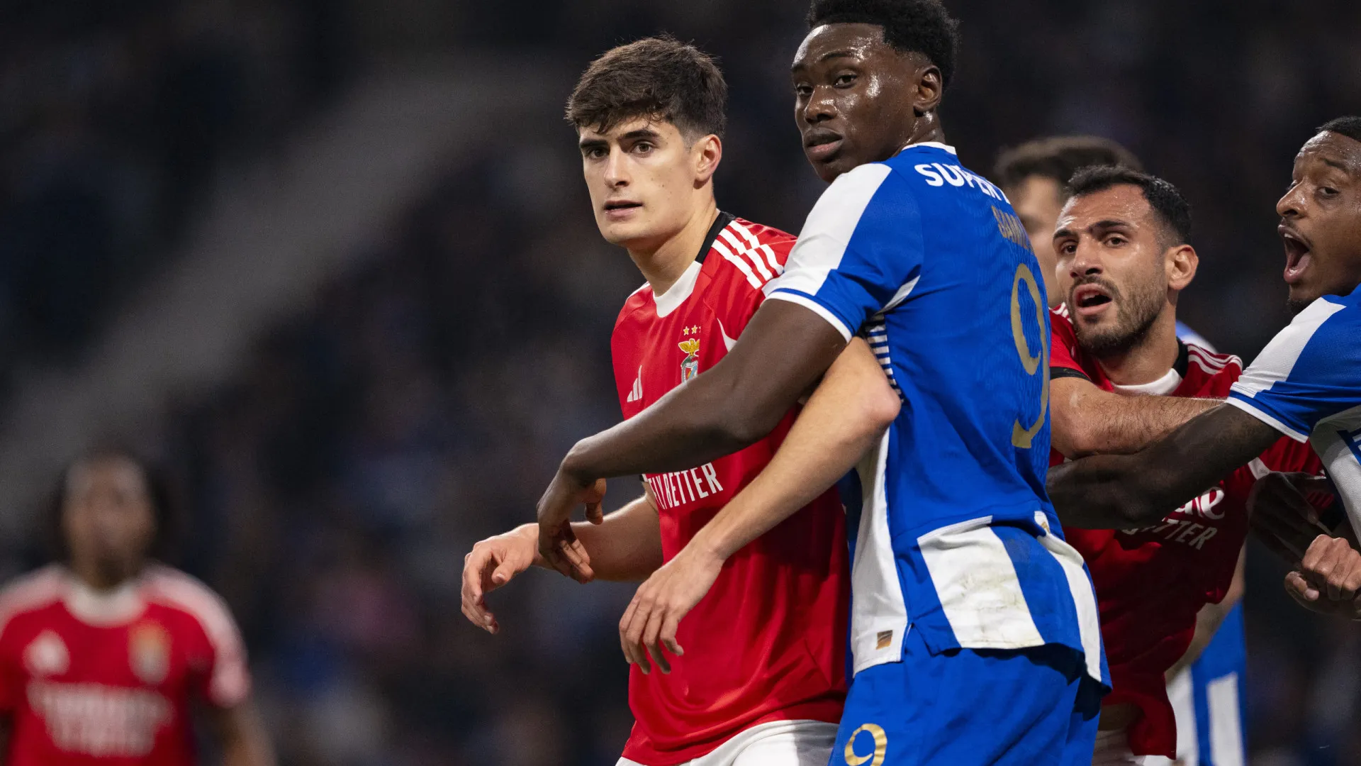 
                    António Silva sem papas na língua: 