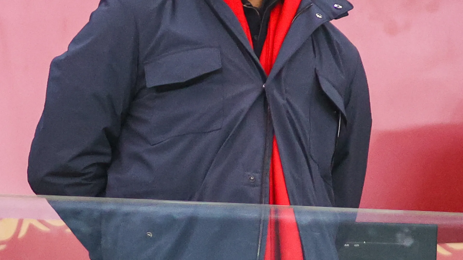 
                    Samuel Eto'o suspenso após 