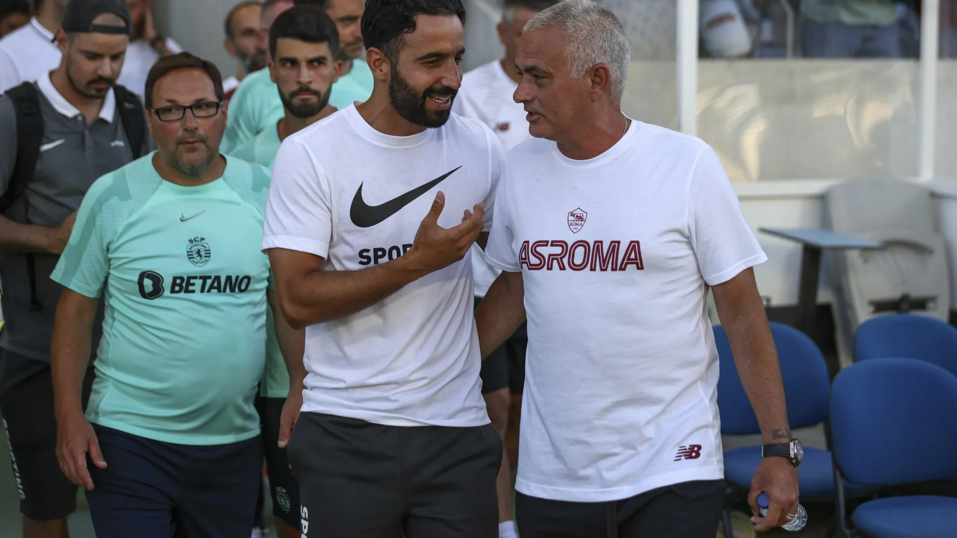 
                    Benfica olha para Amorim caso Mourinho seja 'seduzido' pelo Real Madrid
                