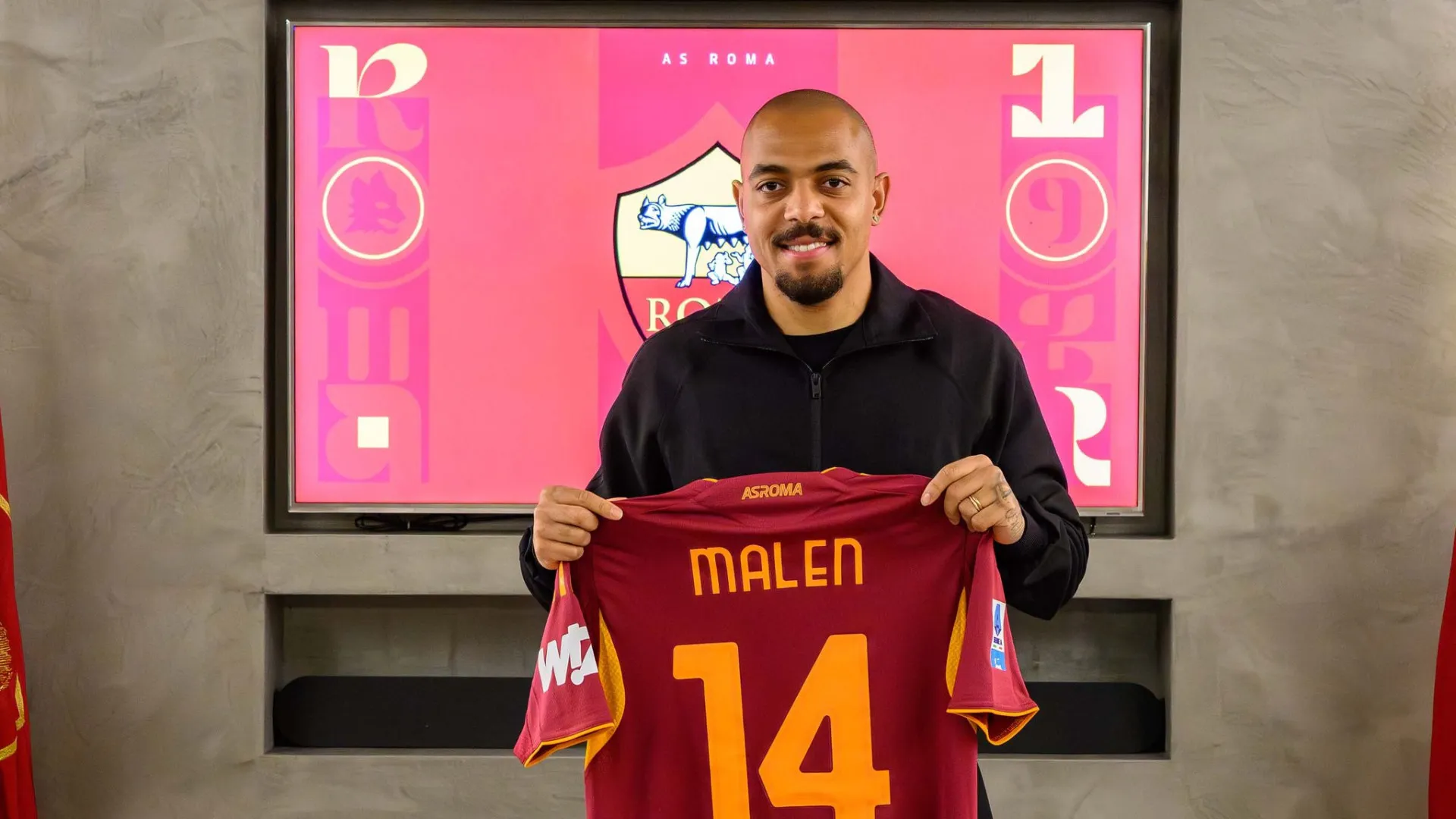 
                    Oficial: Donyell Malen deixa Aston Villa e reforça AS Roma
                