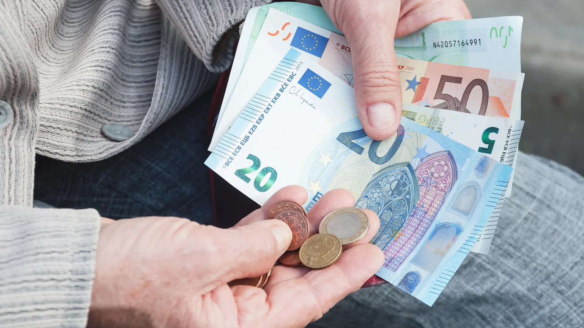 
                    Da reforma sem descontos à habitação: As notícias preferidas na semana
                