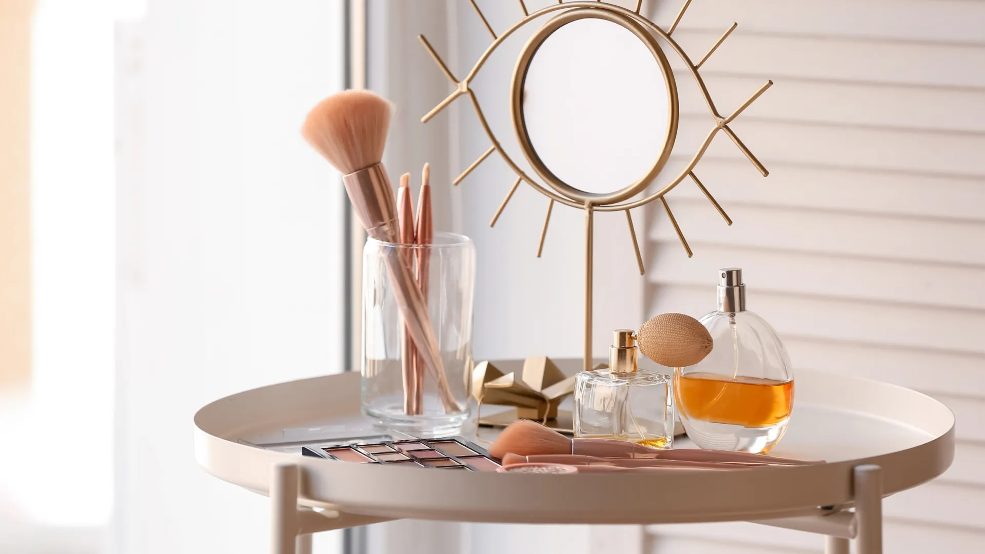 
                    O produto de beleza de eleição das influencers. Eis algumas opções!
                