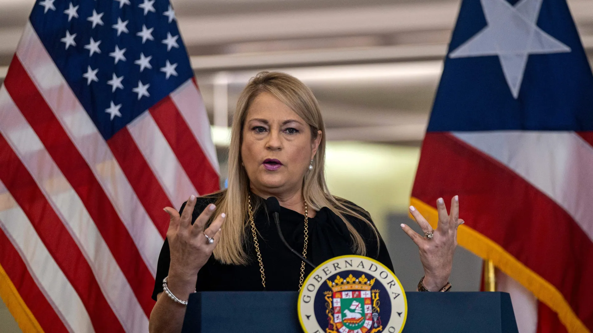 
                    Trump perdoa ex-governadora de Porto Rico condenada por corrupção
                