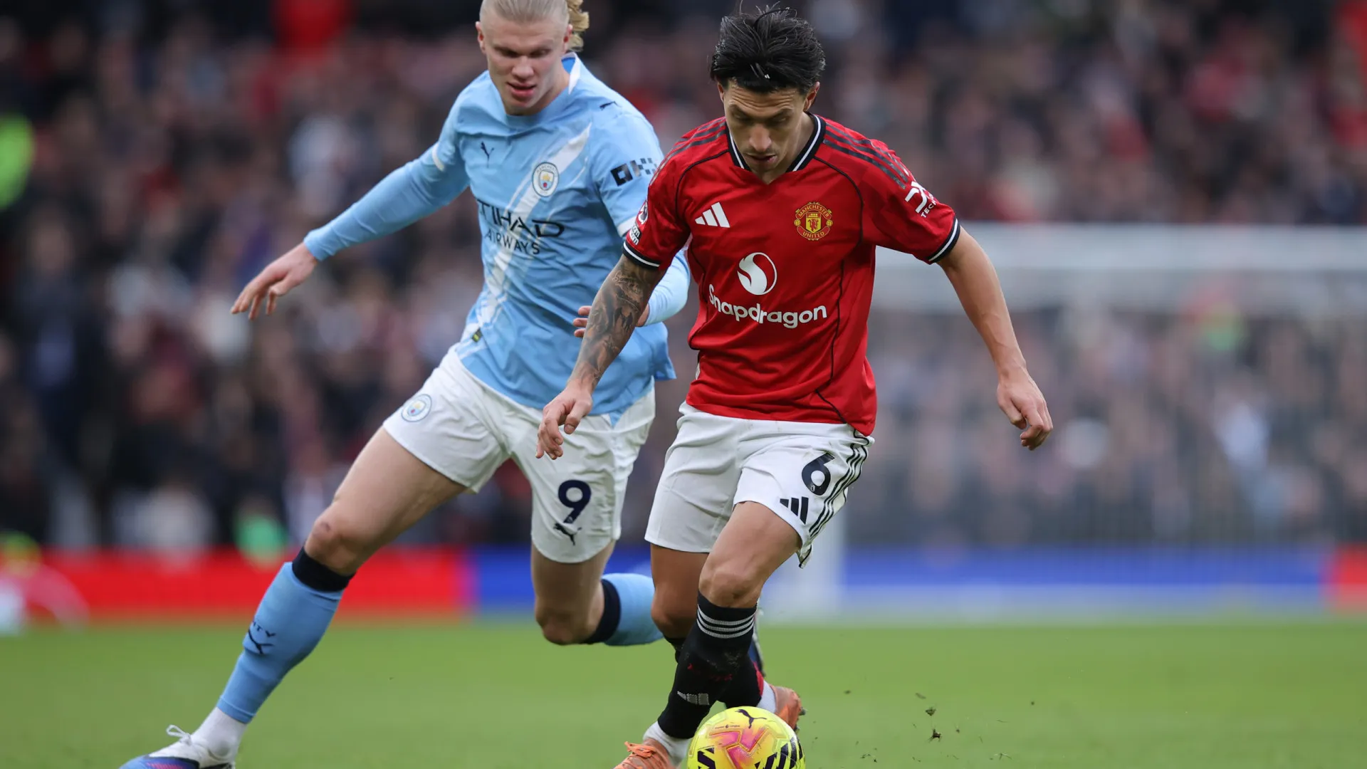 
                    Jogador do Manchester United 'farto' de Scholes: 
