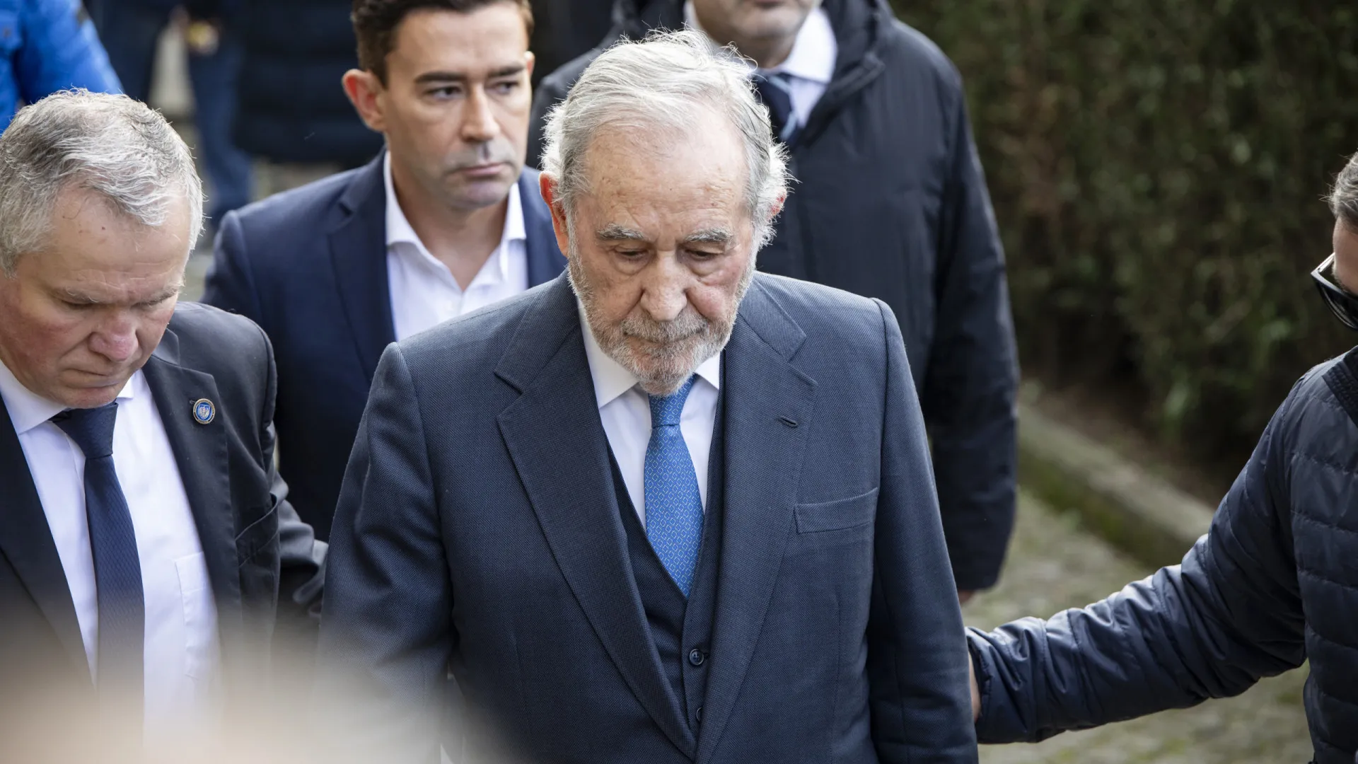 
                    Próximo Presidente enfrenta 