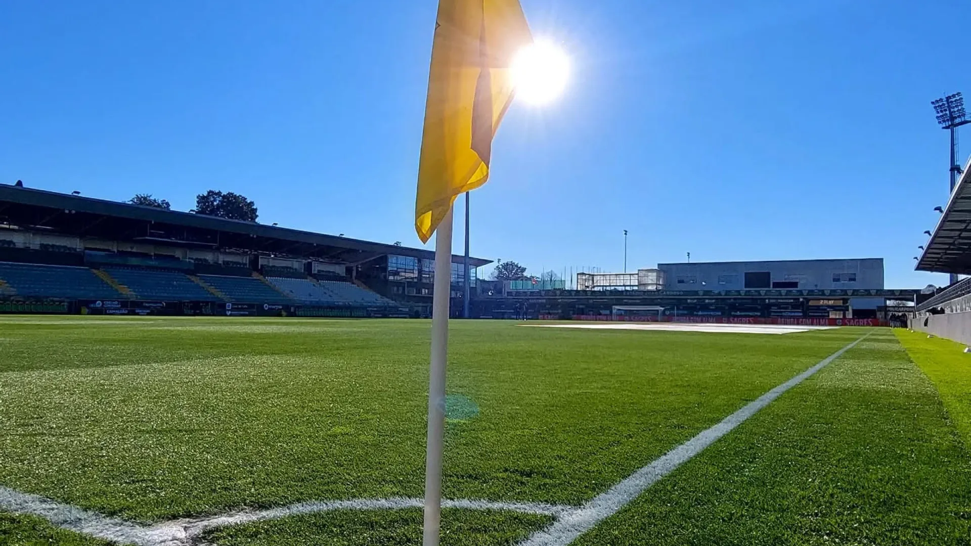 EM DIRETO: Já se joga no Tondela-Santa Clara