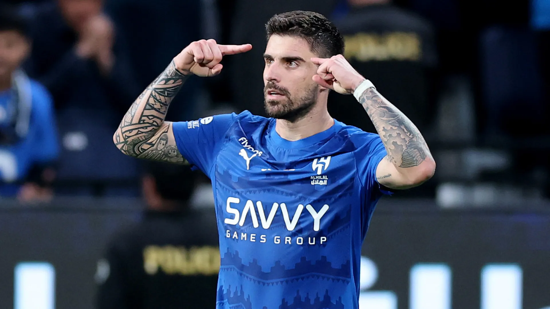 
                    Rúben Neves salva Al Hilal e foge de Cristiano Ronaldo, Félix e Jesus
                