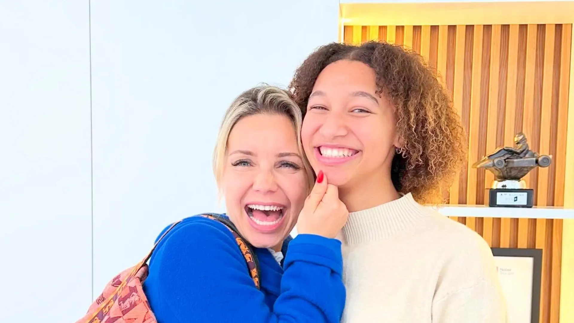 
                    Lyonce fez 15 anos! Foi assim a festa da filha de Luciana Abreu
                