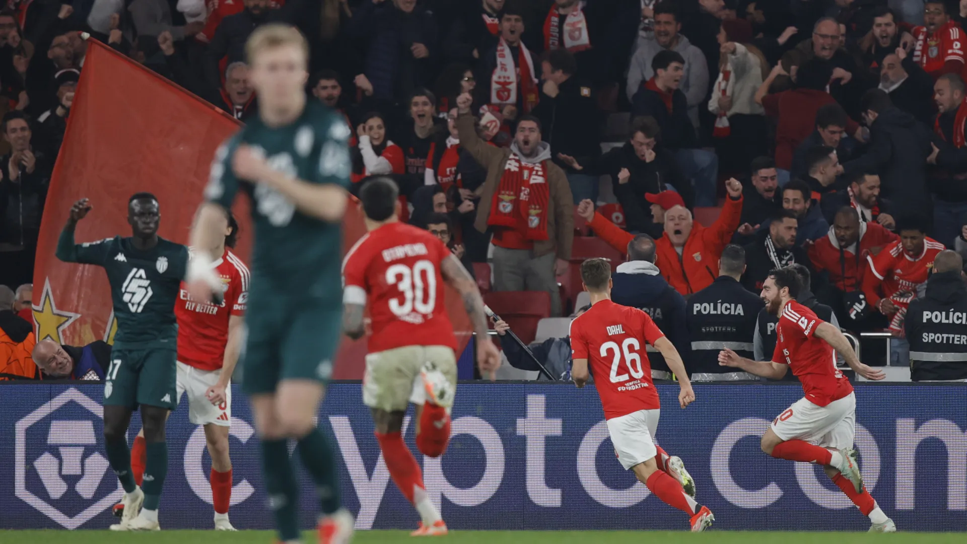 
                    Eis os playoffs da Champions. Ainda se lembra dos últimos felizardos?
                