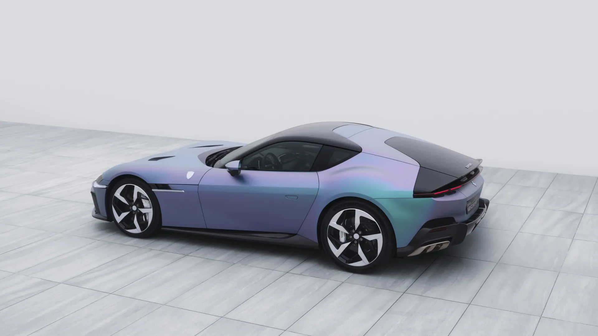 
                    Este Ferrari juntou três continentes, mas só estará à venda num país
                