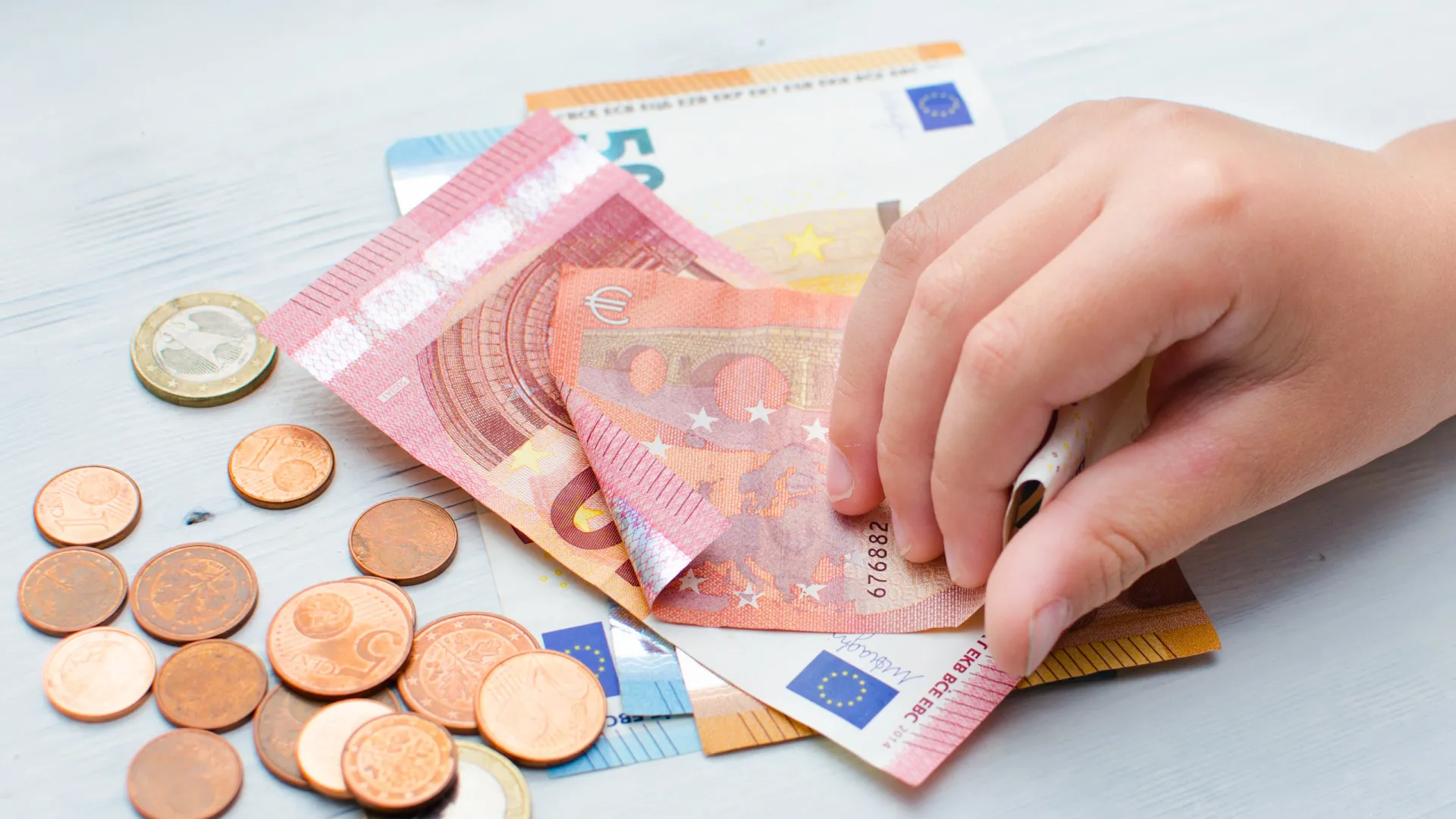 
                    Estes são os valores do abono de família em 2026. Saiba se tem direito
                