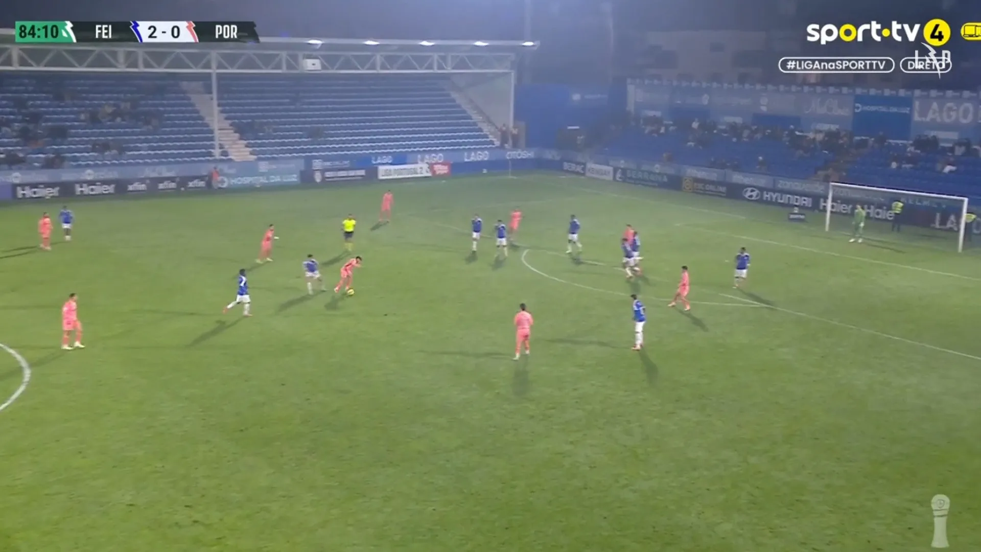 
                    Tiago Silva (sim, sem 'h') estreou-se a marcar pelo FC Porto B com golaço
                