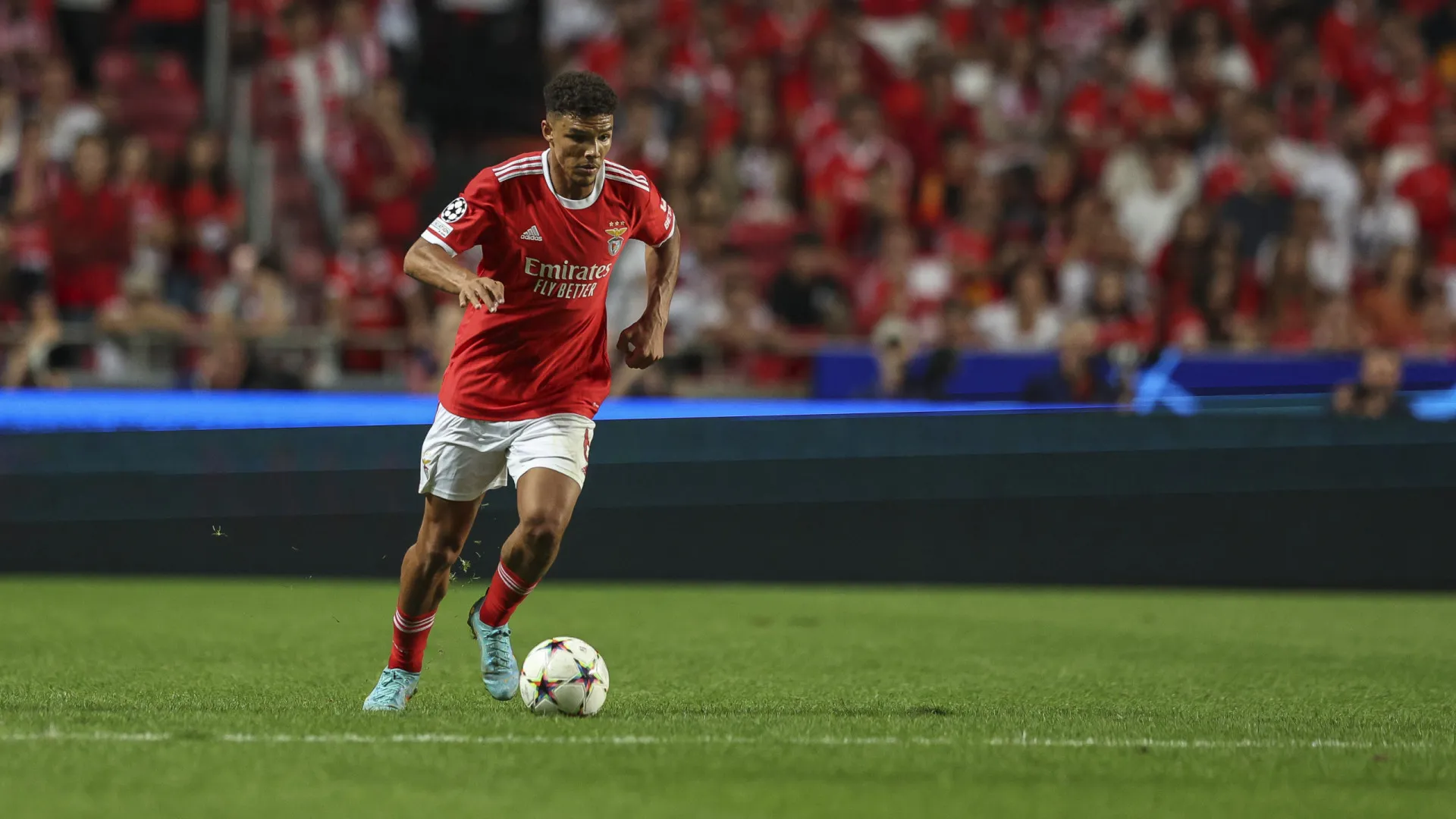 "Tento absorver tudo". Bah fala sobre Mourinho e nas 'piadas' sobre lesão