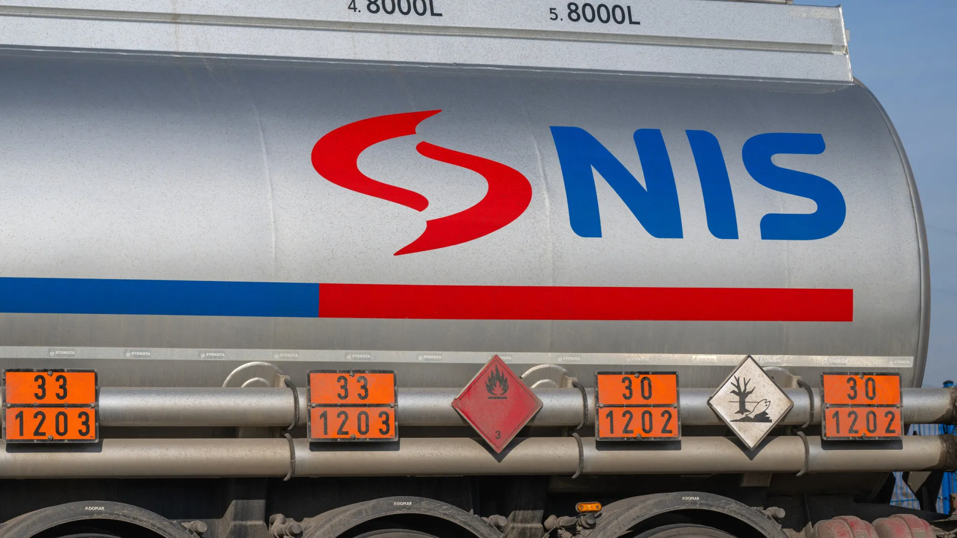 
                    Sérvia aceita vender petrolífera sancionada NIS a empresa húngara
                