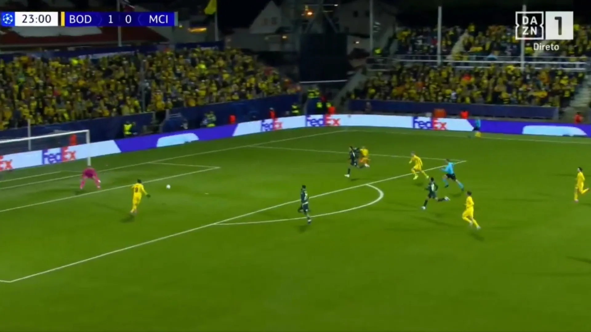 
                    Manchester City congelou (literalmente?) por dois minutos na Champions
                