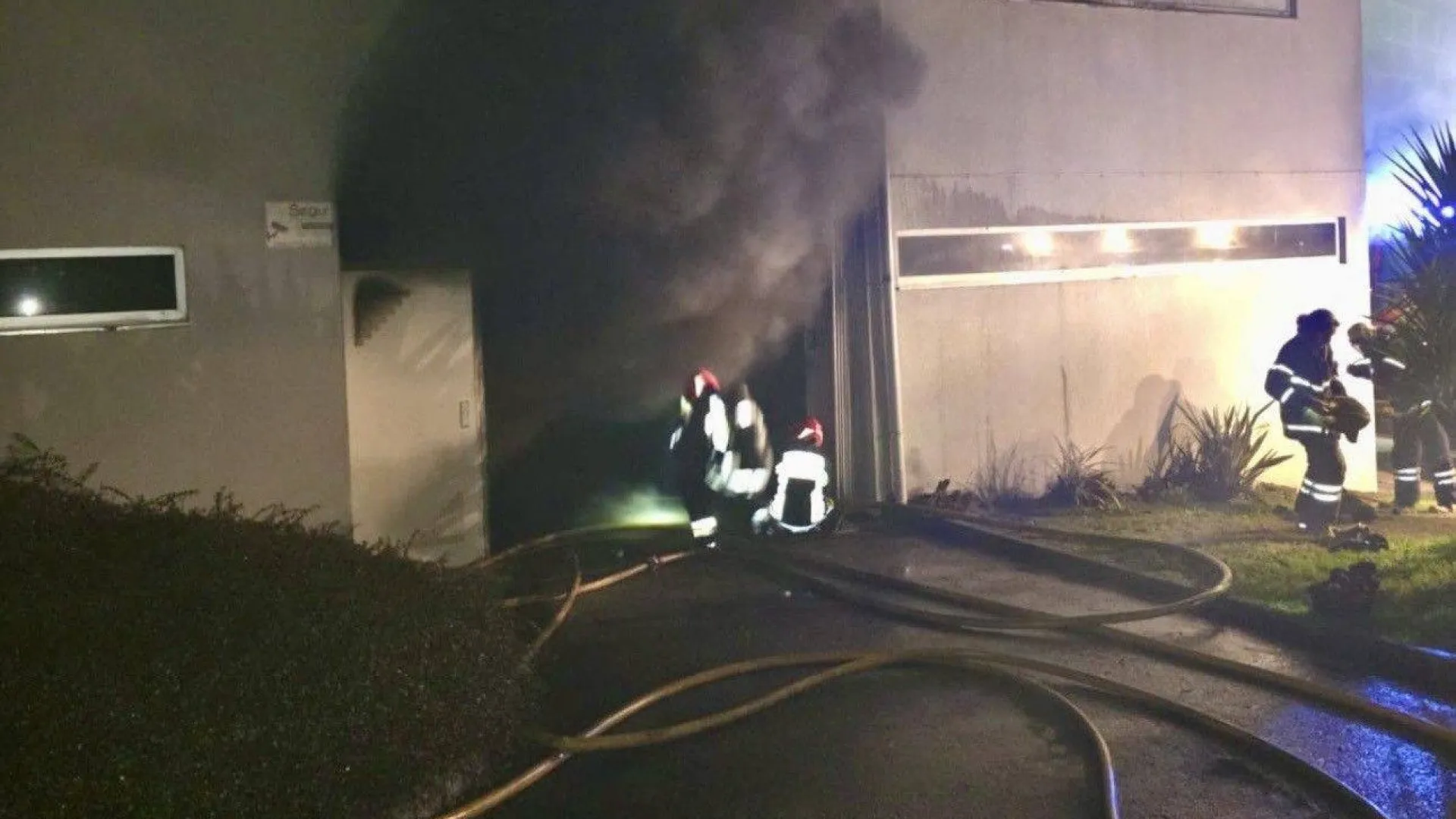 
                    Violência doméstica motivou incêndio que deixou 111 desalojados
                