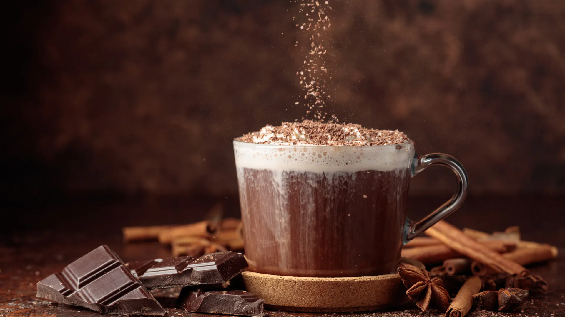 
                    Como fazer chocolate quente: Anote esta receita fácil e económica
                